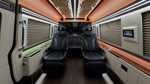 8 passenger sprinter van rental tempe