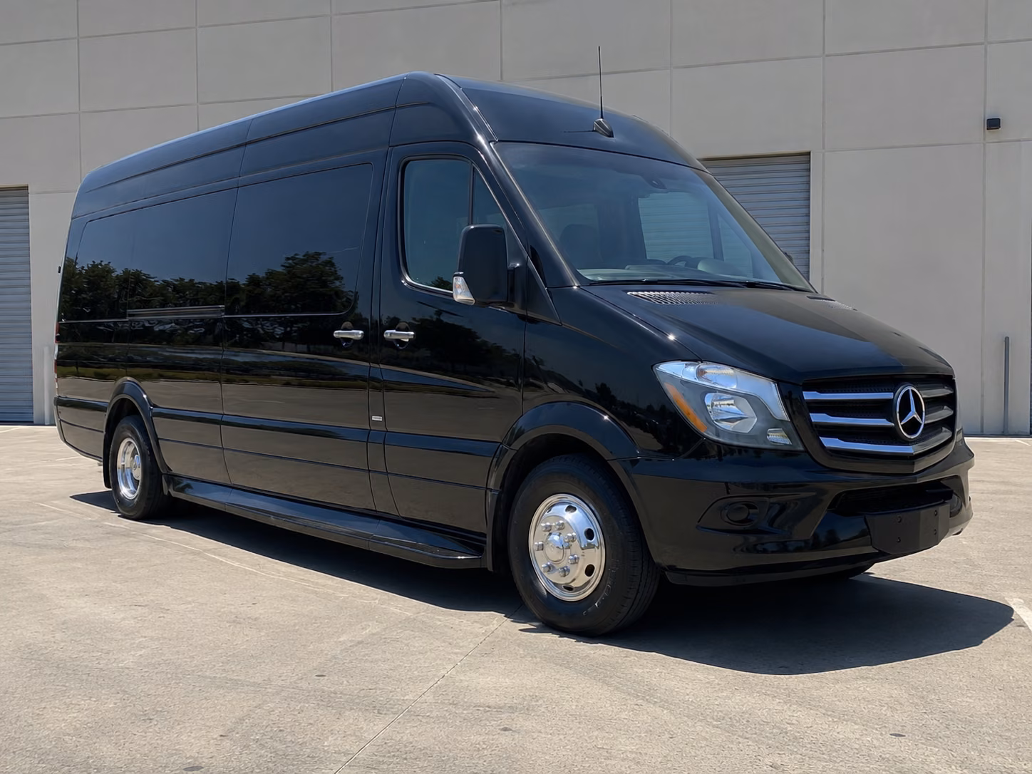 find the perfect transportation for your next corporate event 3