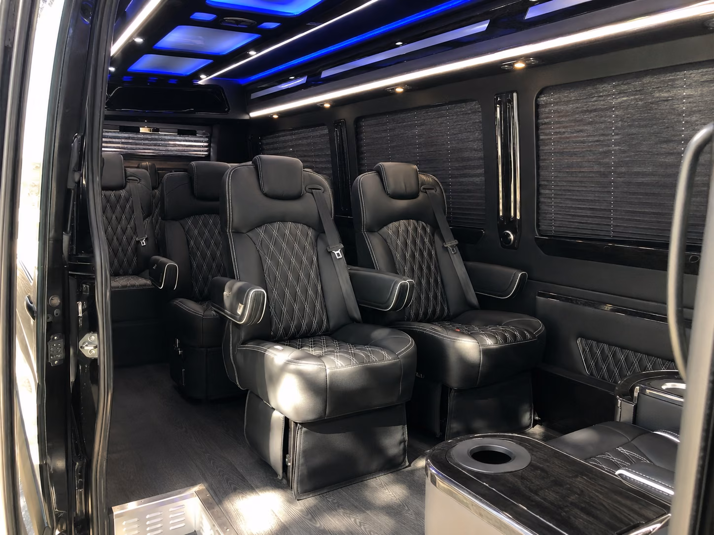 tempe 10 passenger sprinter van interior