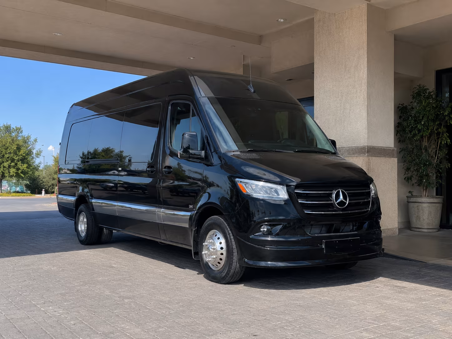 tempe 8 passenger sprinter van